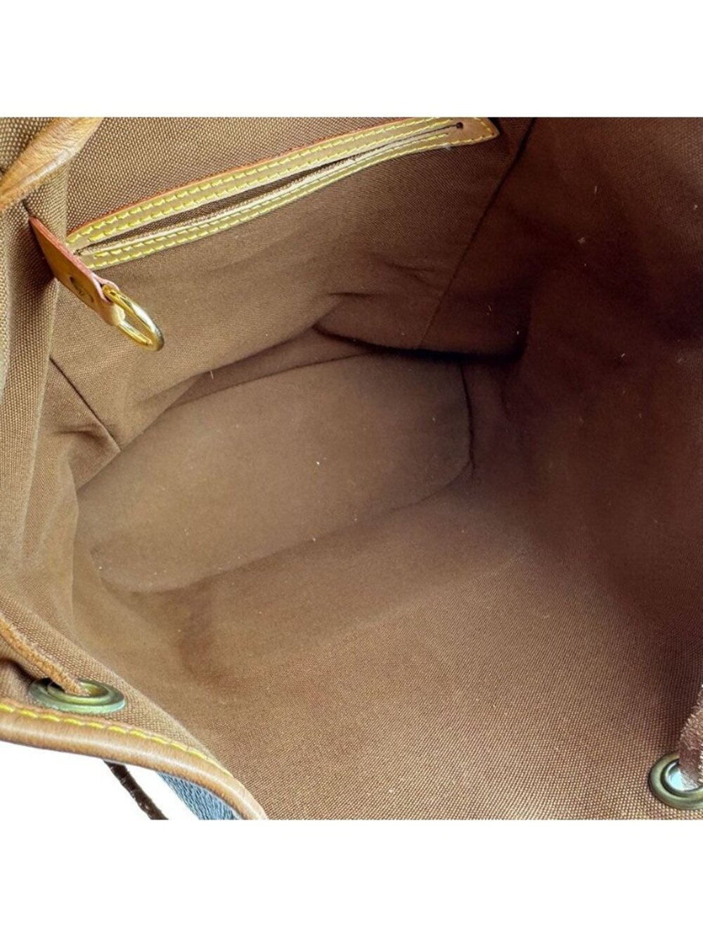 Louis Vuitton Backpack Montsouris MM - Picture 5 of 10